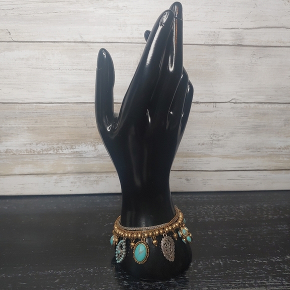 Lucky brand faux turquoise and gold tone charm bracelet - Picture 2 of 6